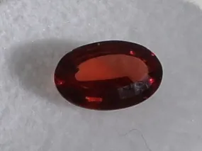 1.37CTS. MONTANA GARNET,CHERRY RED OVAL CUT