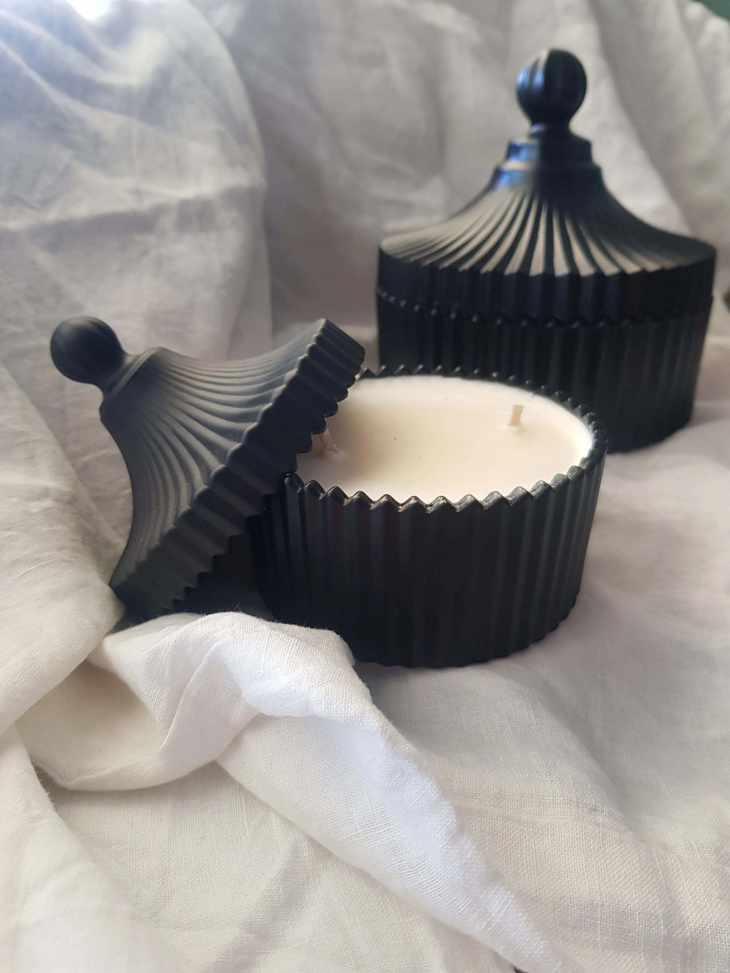 Cove Collection - Carousel Candle Black Havana