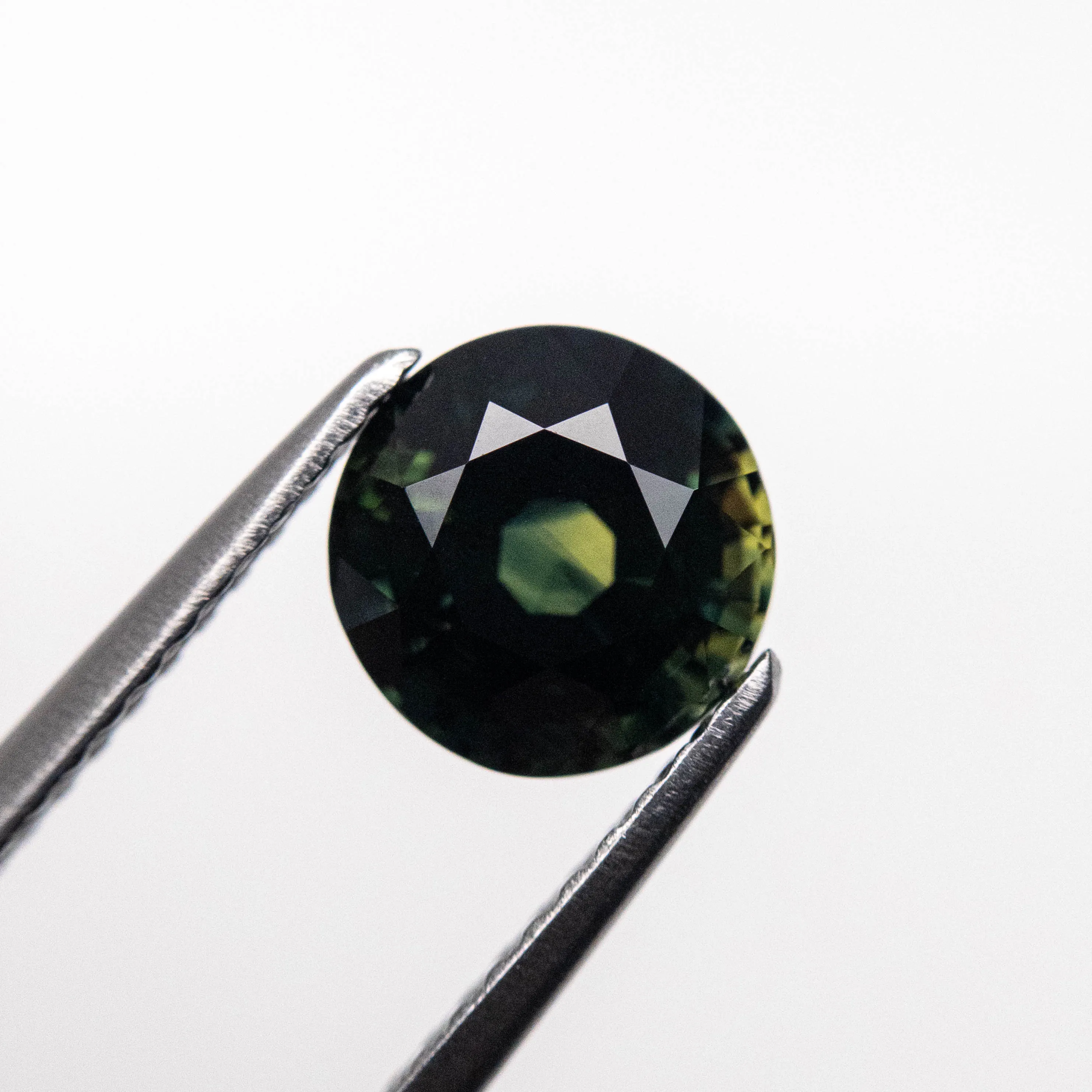 Parti Green-Blue Brilliant Sapphire - 1.76ct Round